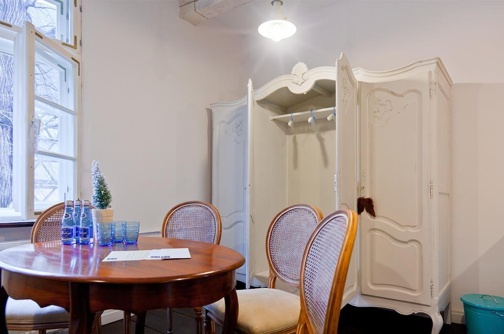 シュフィドニツァ バロコヴィ ザコンテク Bed & Breakfast 部屋 写真