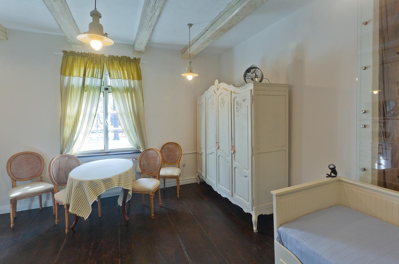 シュフィドニツァ バロコヴィ ザコンテク Bed & Breakfast エクステリア 写真