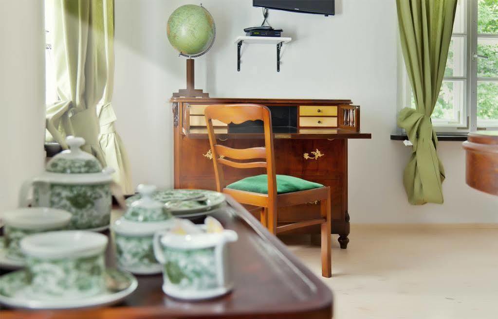 シュフィドニツァ バロコヴィ ザコンテク Bed & Breakfast エクステリア 写真